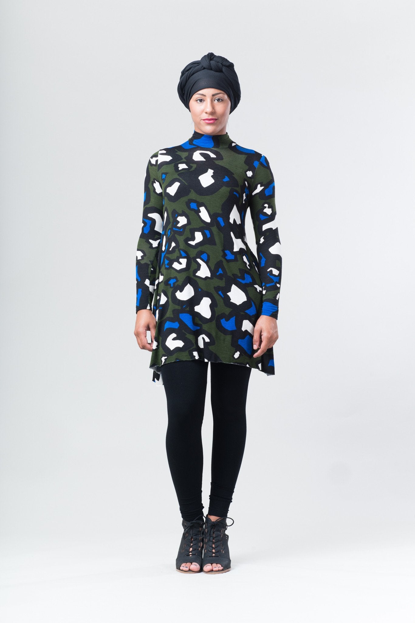 Amanda Long Sleeved Dress - Animal Print - Reina Valentina