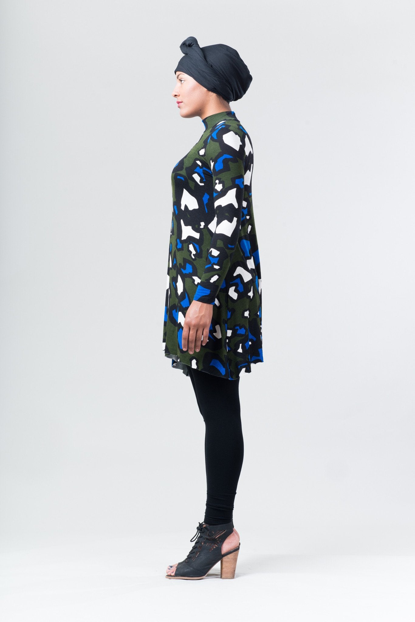 Amanda Long Sleeved Dress - Animal Print - Reina Valentina