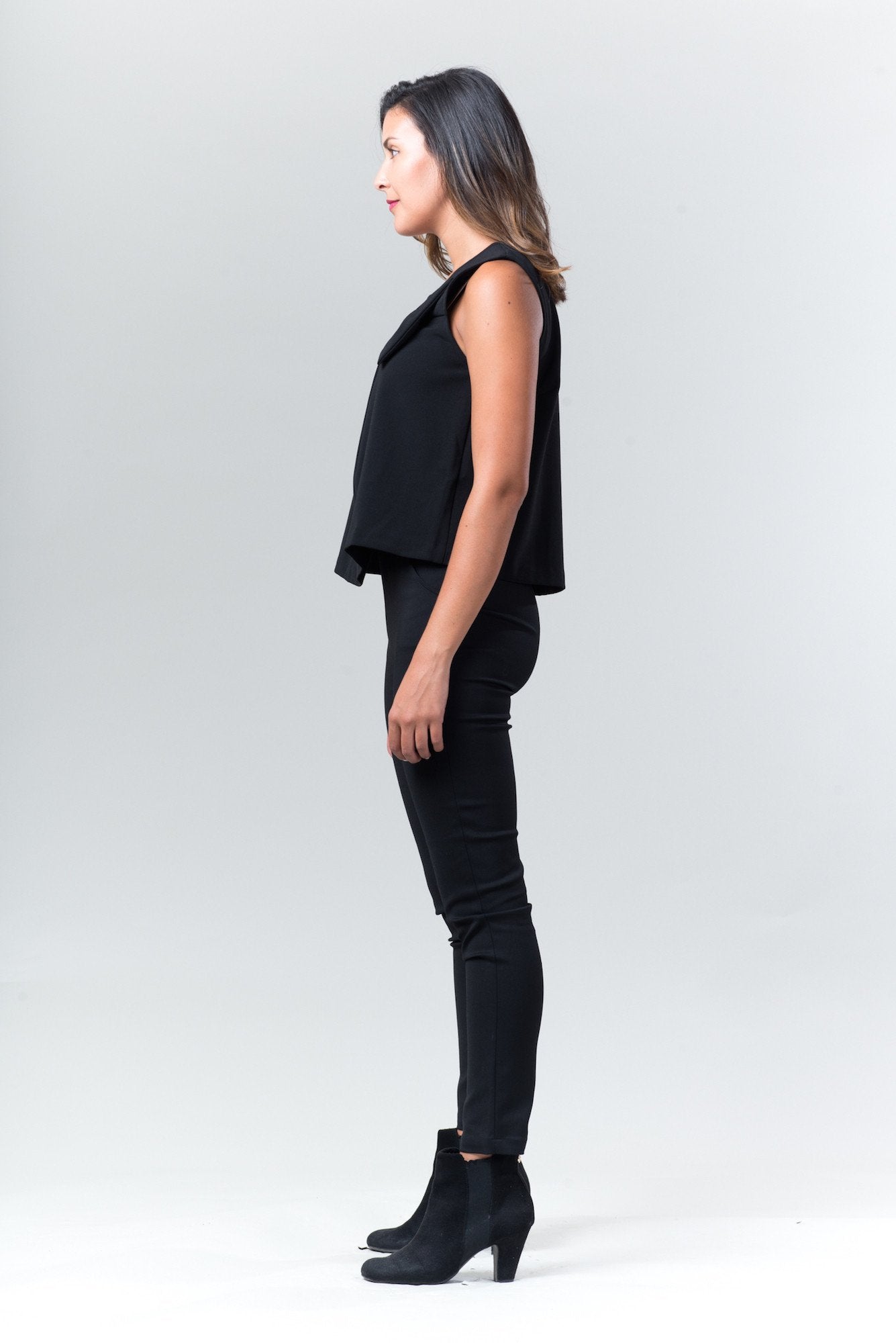 Bow Crop Top - Black - Reina Valentina