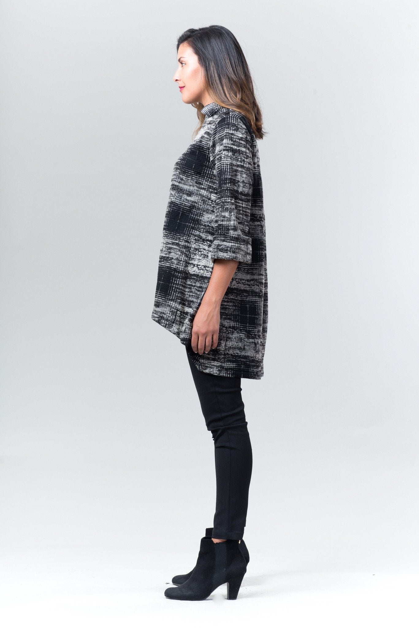 Stacey Jacket - Black & White Print - Reina Valentina
