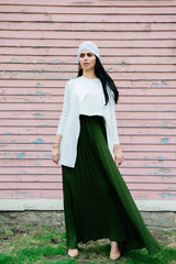 Yvonne Cardigan-White - Reina Valentina