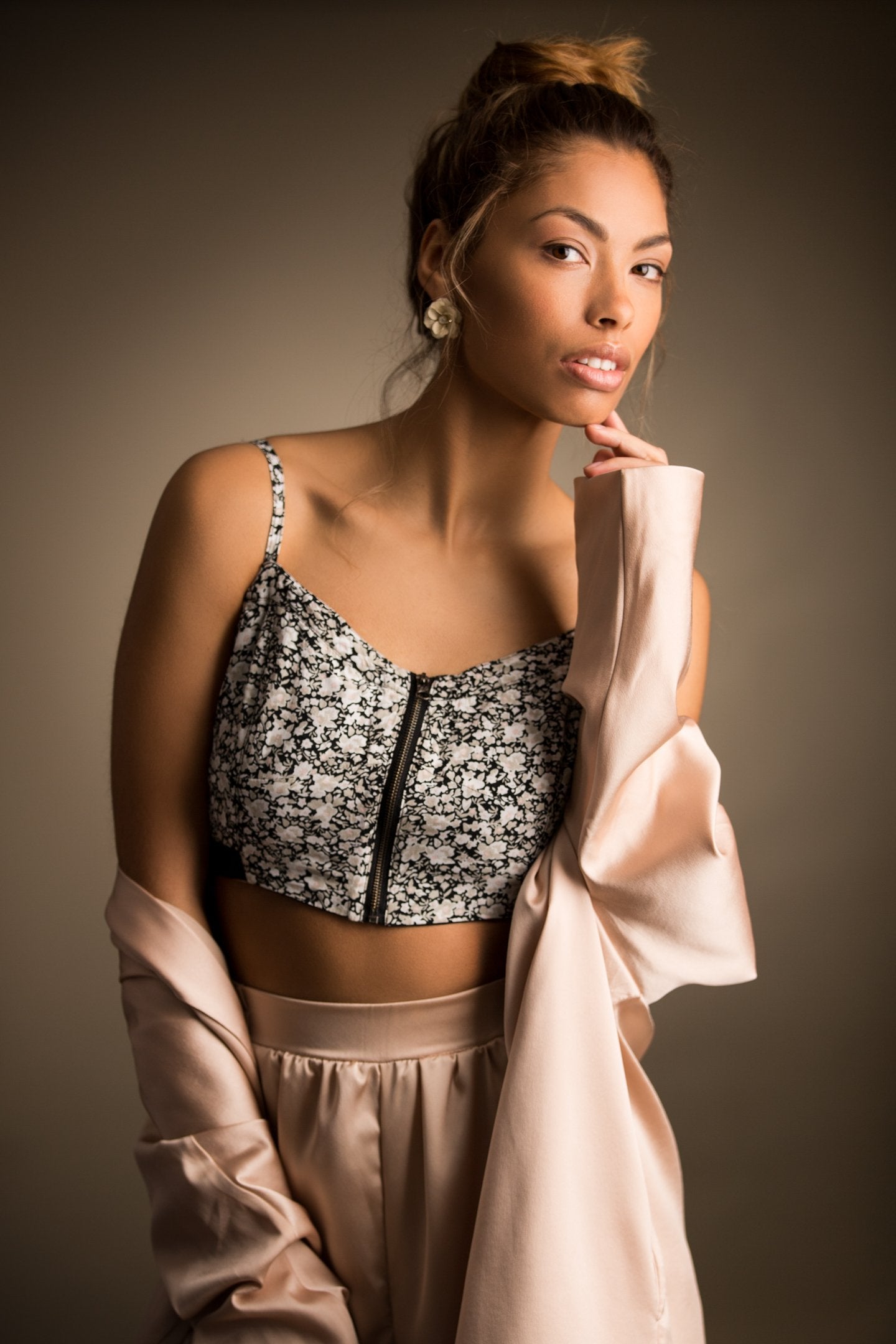 Madeline Blazer - Reina Valentina
