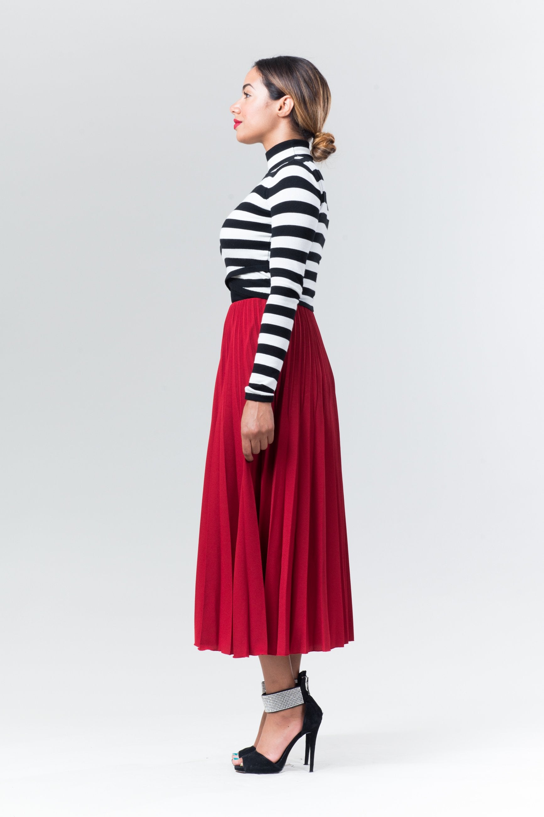 View on Knitted Crop Top - Reina Valentina