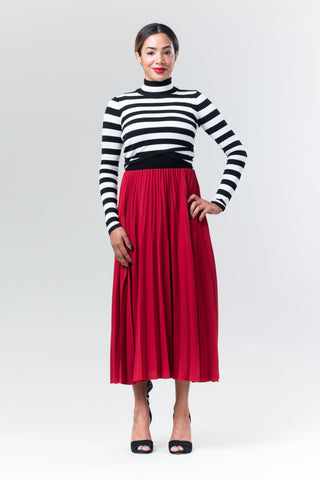 View on Knitted Crop Top - Reina Valentina